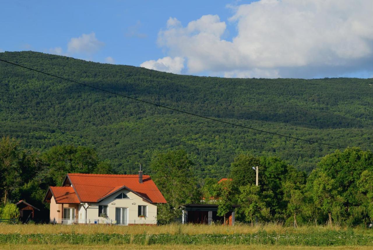 Holiday Home Melani Sinac Exterior photo