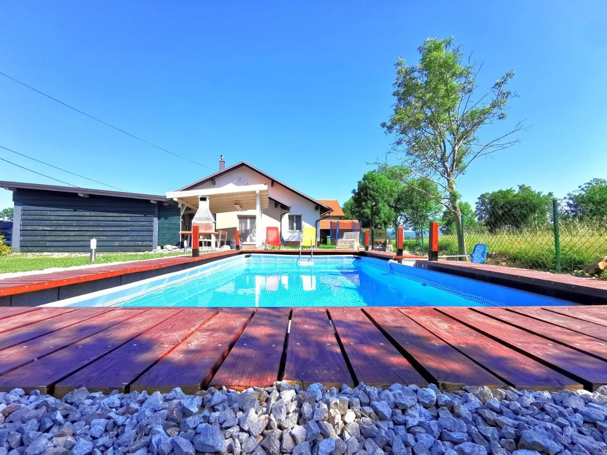 Holiday Home Melani Sinac Exterior photo