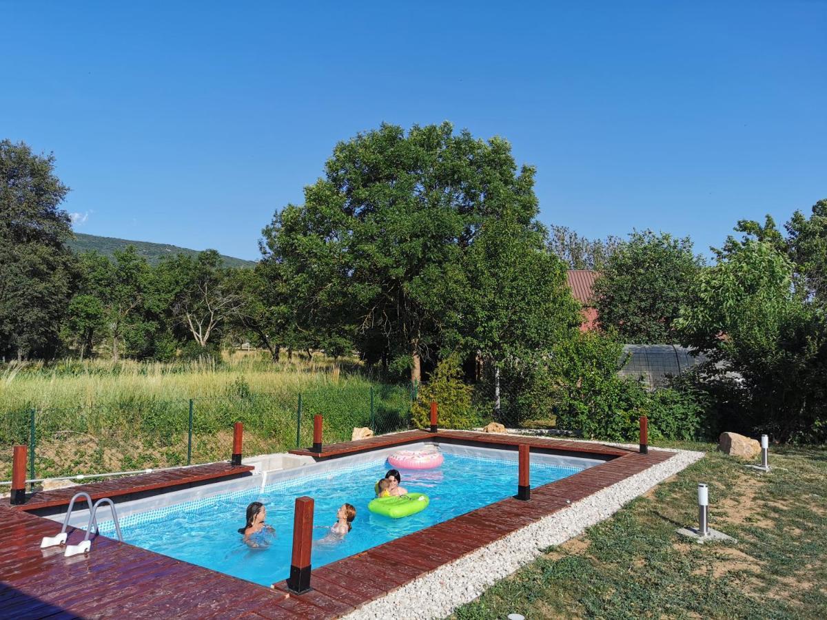 Holiday Home Melani Sinac Exterior photo